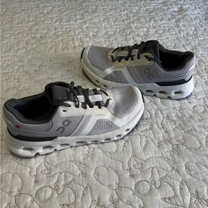 Men’s On Cloud Cloudrunners